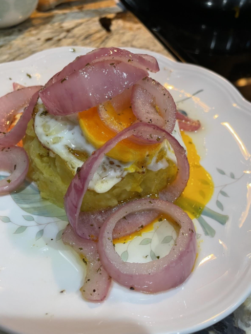 Final product of the Mangu made by Elizabeth Horsford.
